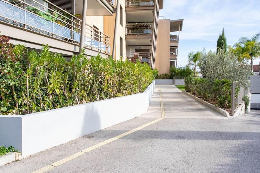A7- 2 Bdr Sea & Mountain View - Ac, Parking, Pool & Terrace Apartment Antibes Exterior photo
